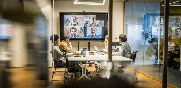 Cleaning communication hybrid workspace.